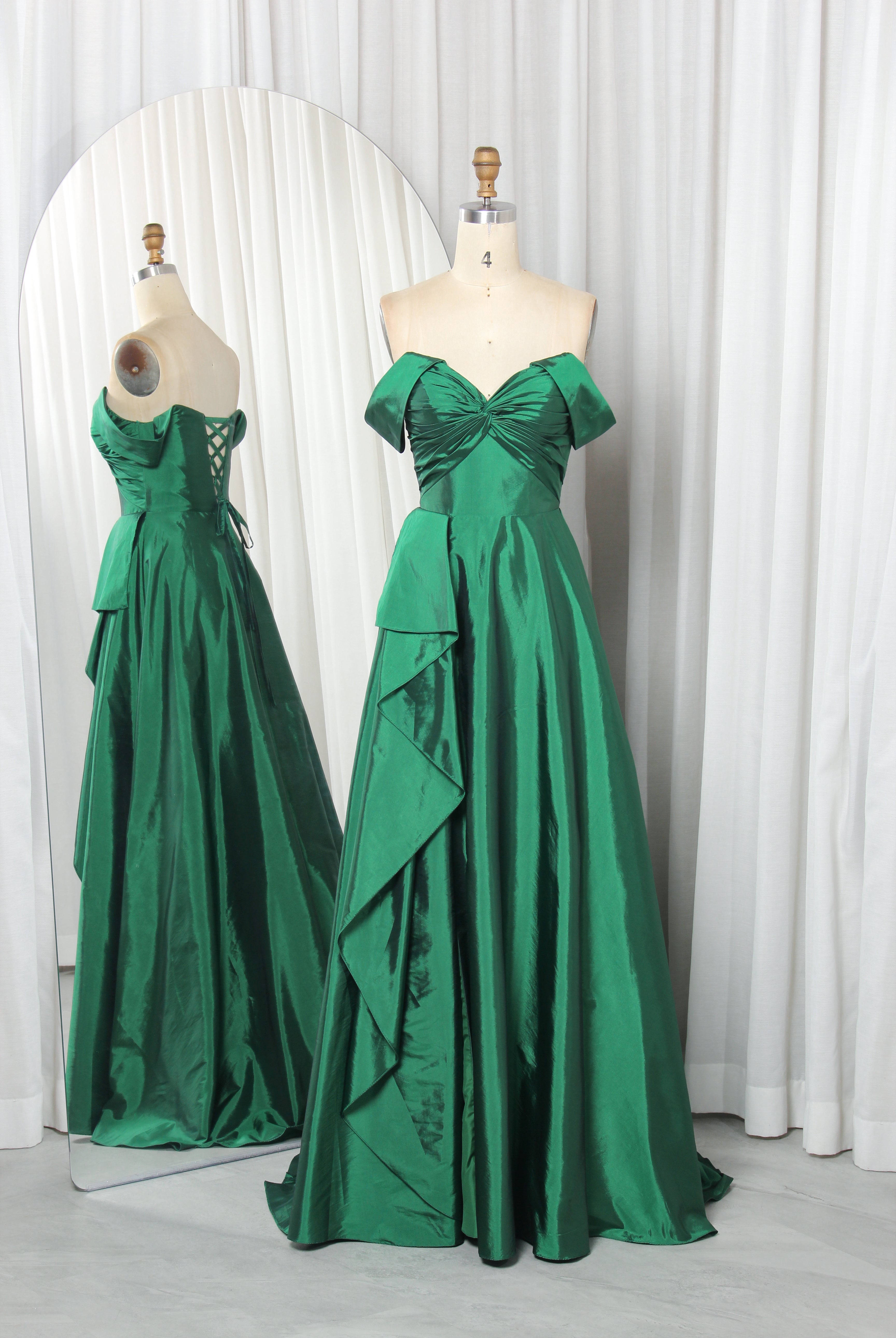 Off-Shoulder Satin Prom Dress with Sweetheart Neckline & Ruffle Accent – TFB6008 Emerald