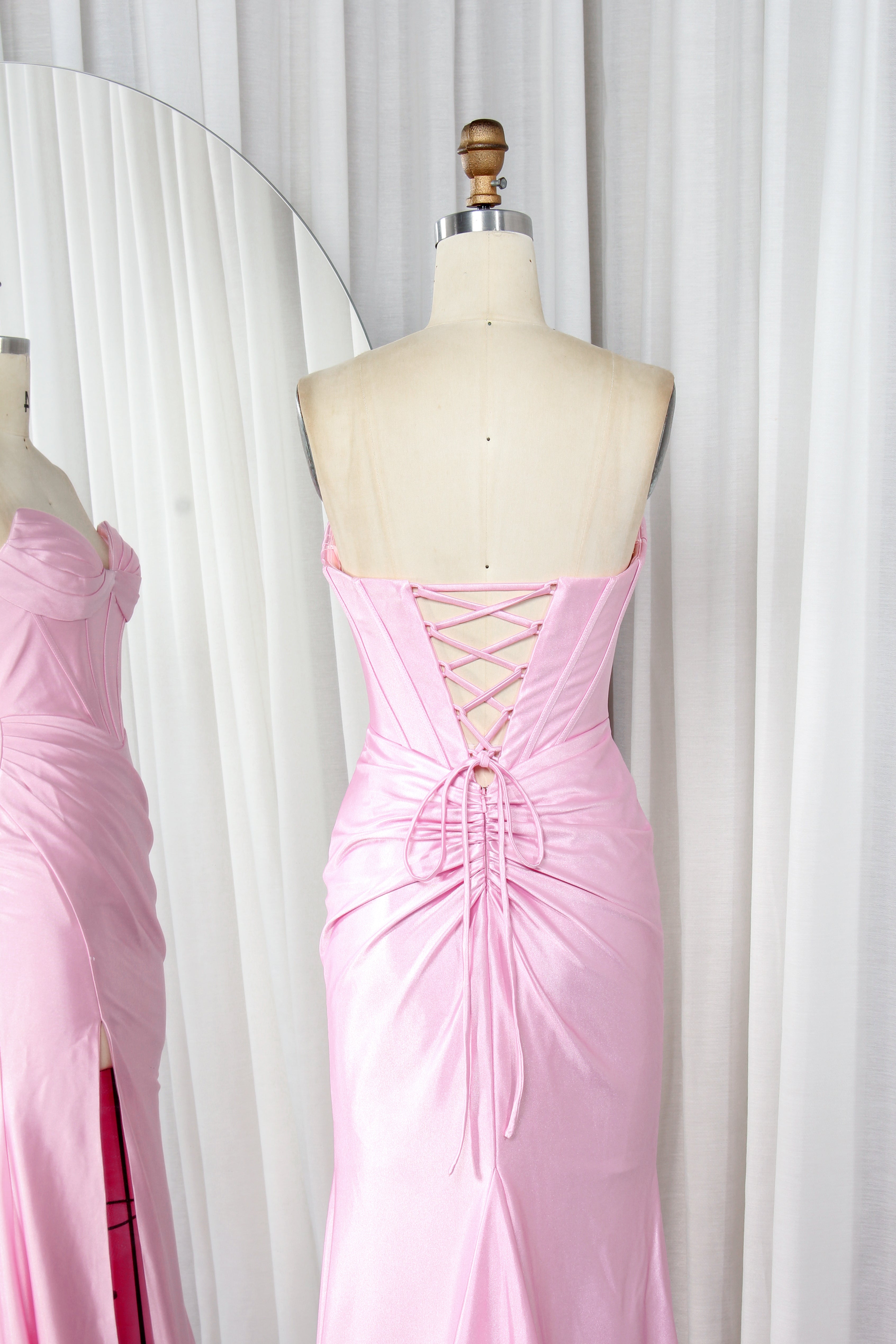 Satin Mermaid Prom Dress with Sweetheart Neckline