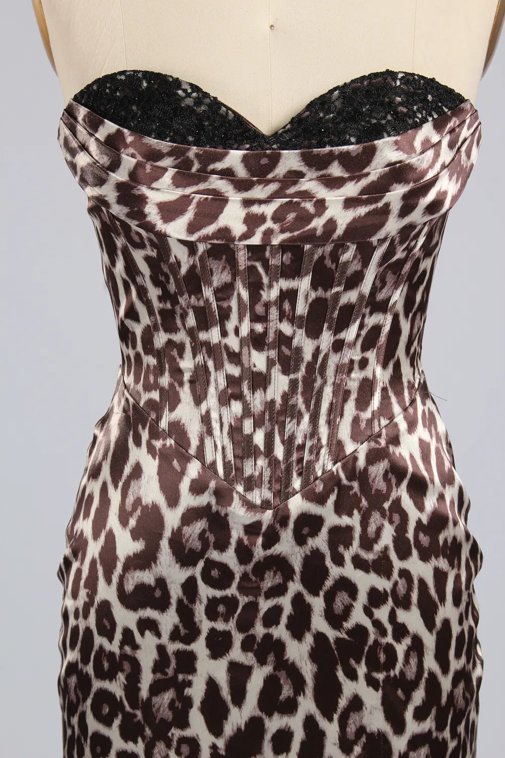Leopard-print strapless gown with sweetheart neckline and fitted bodice