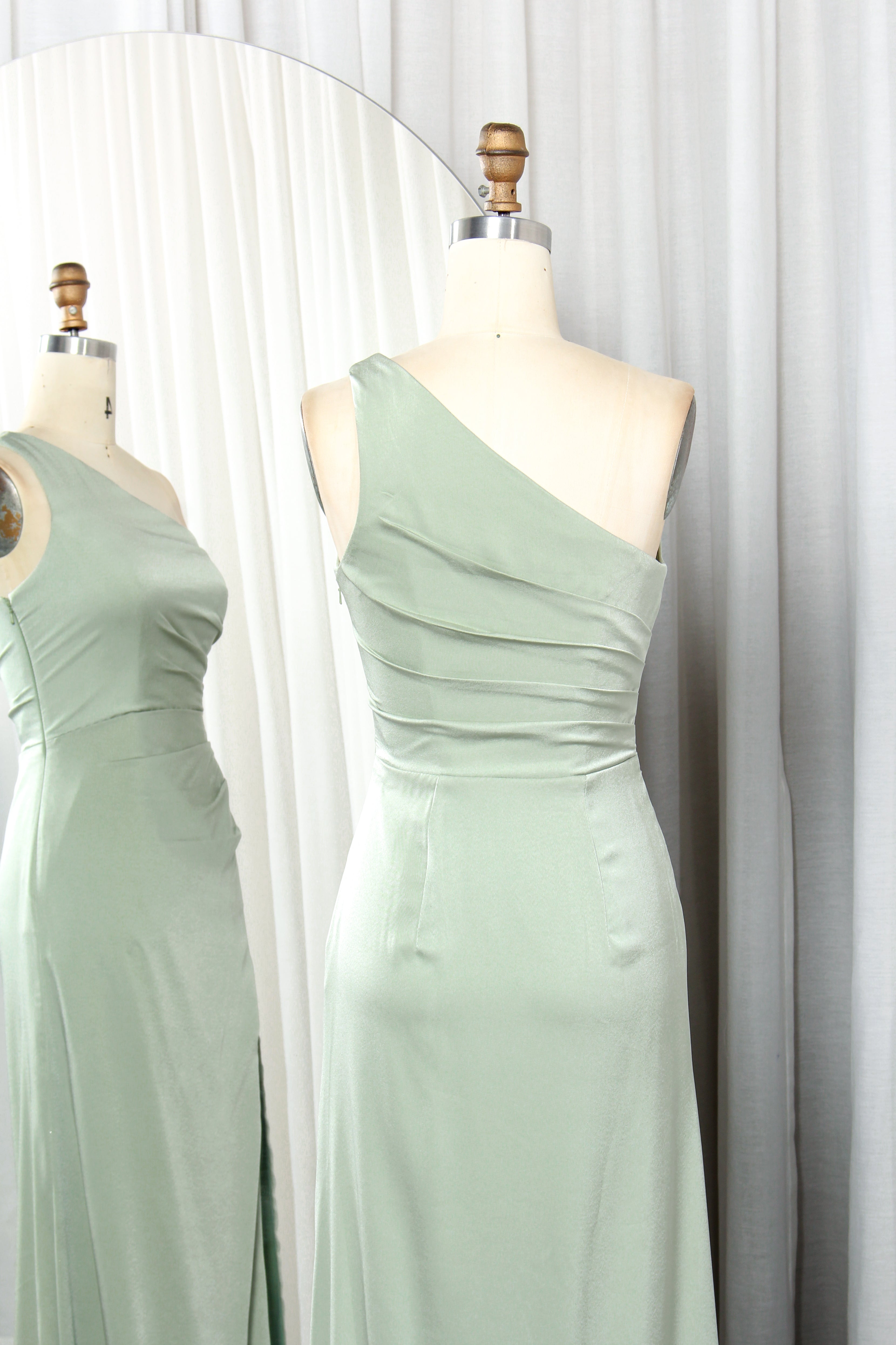 One-Shoulder Satin Prom Dress with Ruched Bodice & Side Slit – TFB6019