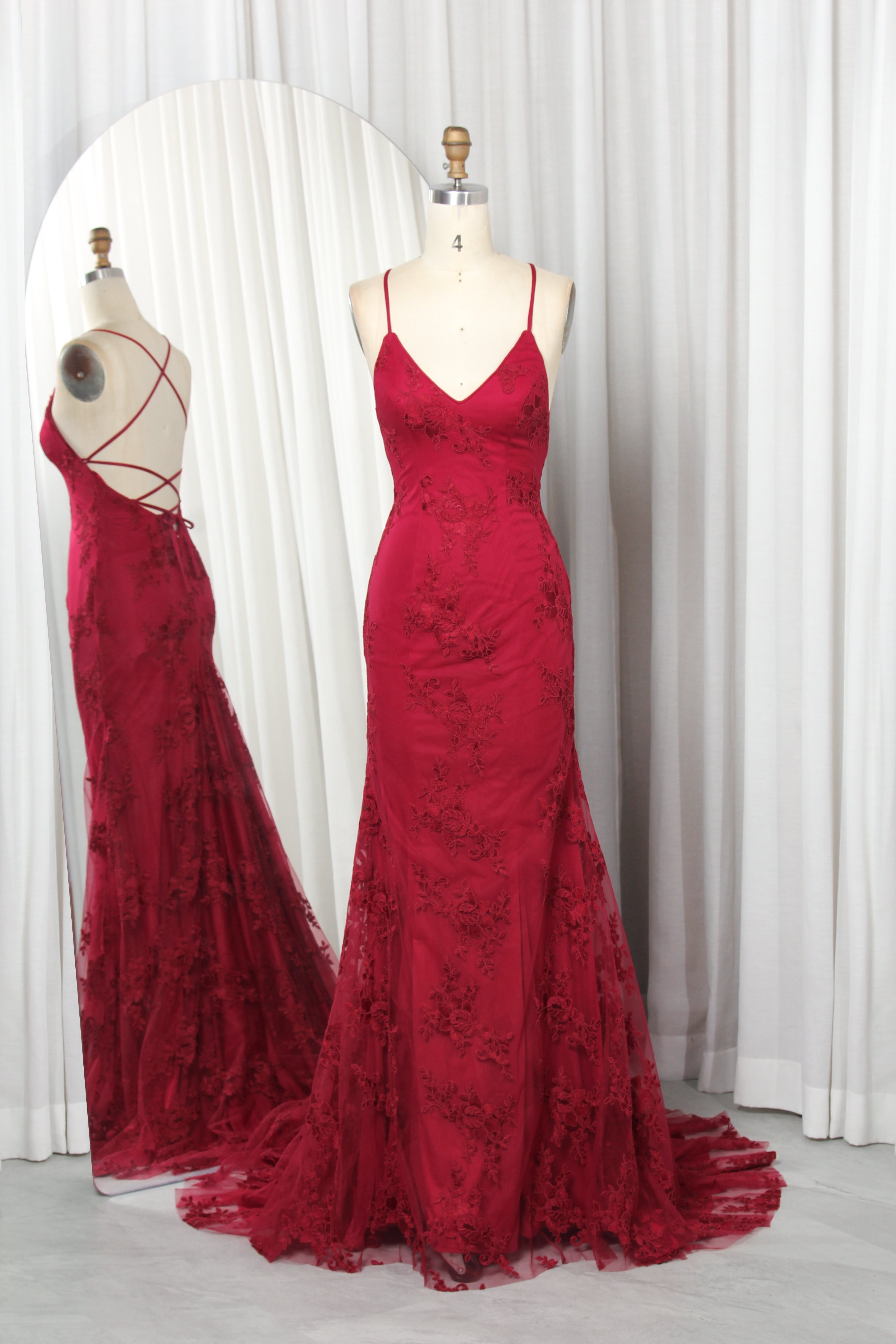 Mermaid Tulle Prom Dress with Lace Embroidery, Spaghetti Straps & Train – TFB6018 Wine